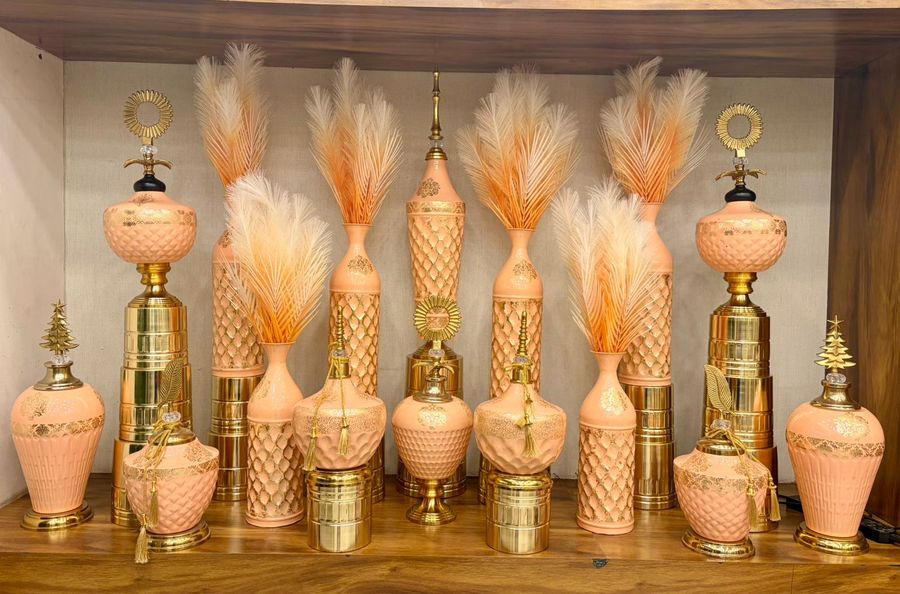 Peach and Gold Showpiece Set with Pampas Grass