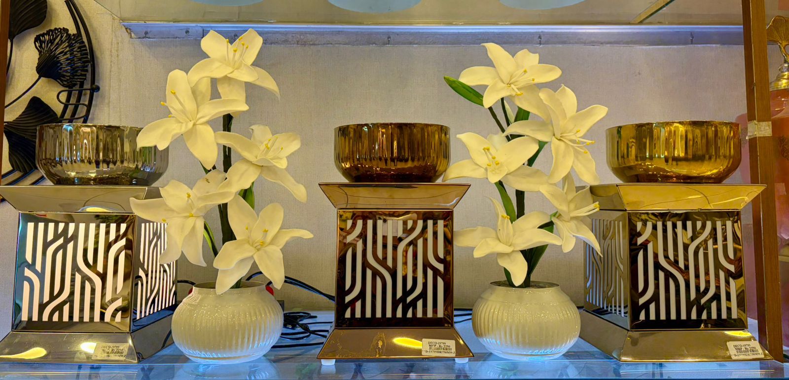 Gold Bowls on Lattice Stands
