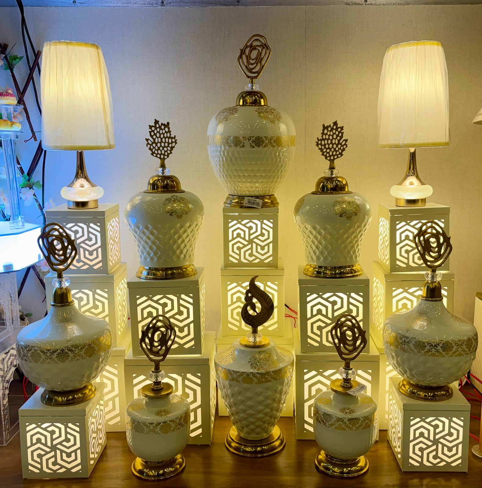 LevenKeven catering décor display